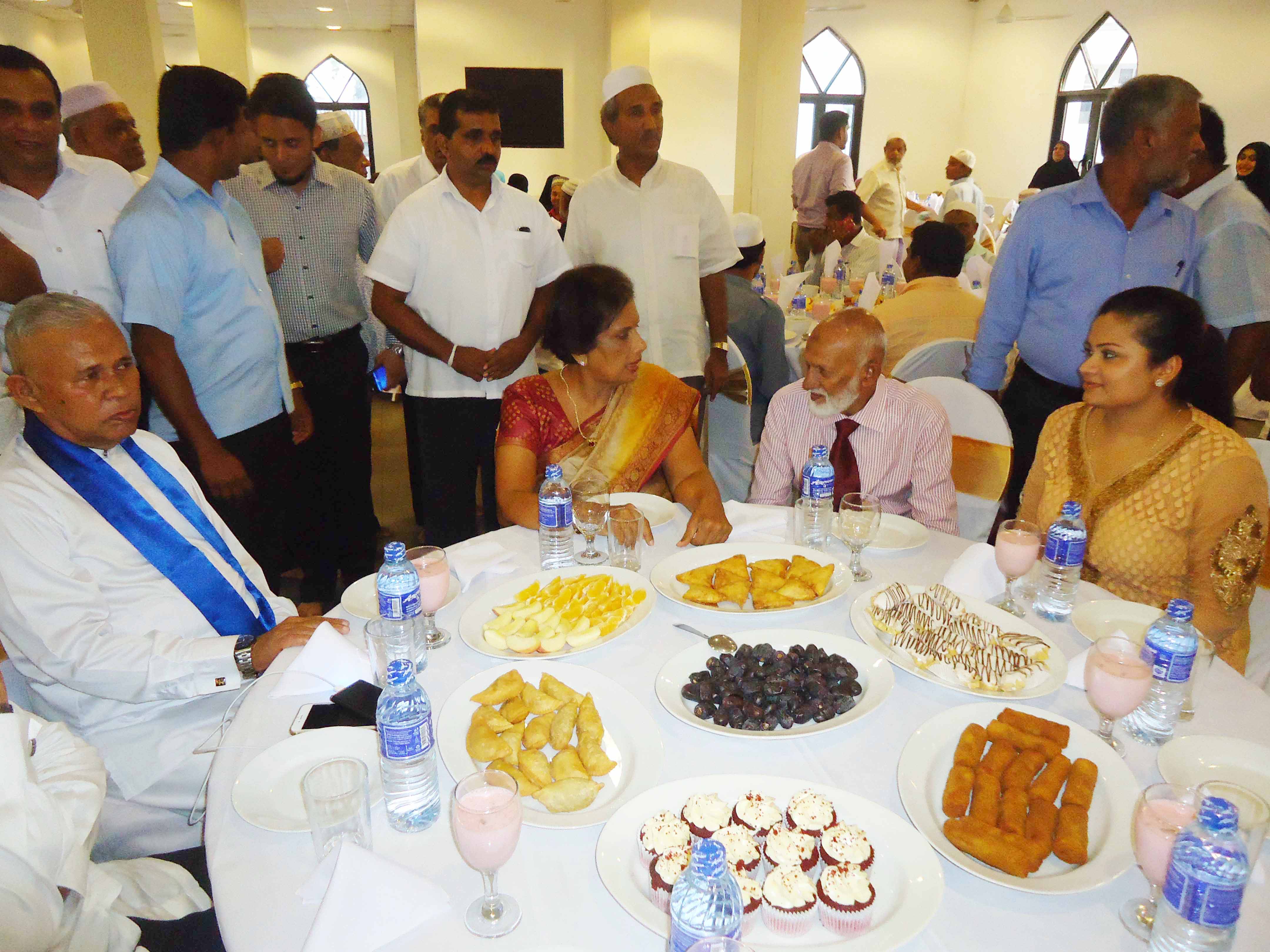 பள்ளிவாசலில் அரசியல் பேச முடியாது; ஊடகவியலாளரின் கேள்விக்கு, முன்னாள் ஜனாதிபதி பதில்