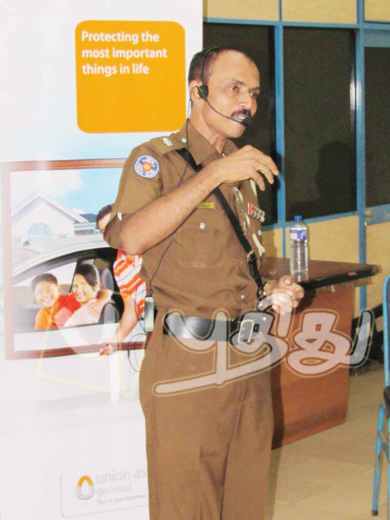 முச்சக்கர வண்டி சாரதிகளுக்கு, வீதி விபத்துக்கள் தொடர்பான விழிப்புணர்வு நிகழ்வு