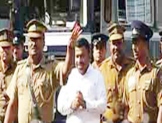 மறியலில் இருந்து மாகாண சபைக்கு, வந்தார் பிள்ளையான்