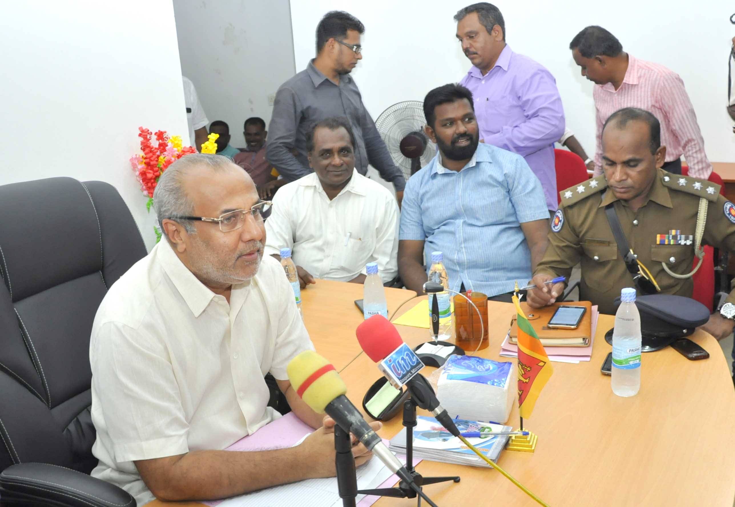 அமைச்சர் ஹக்கீம் தலைமையில், பாலமுனை பிரதேச அபிவிருத்தி தொடர்பான கலந்துரையாடல்