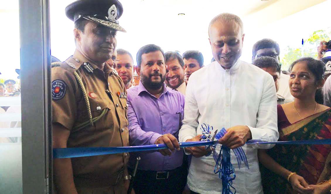 ஒட்டி சுட்டான் பொலிஸ் நிலையத்தை அமைச்சர் சாகல திறந்து வைப்பு; விசேட அதிதியாக றிசாத் பங்கேற்பு
