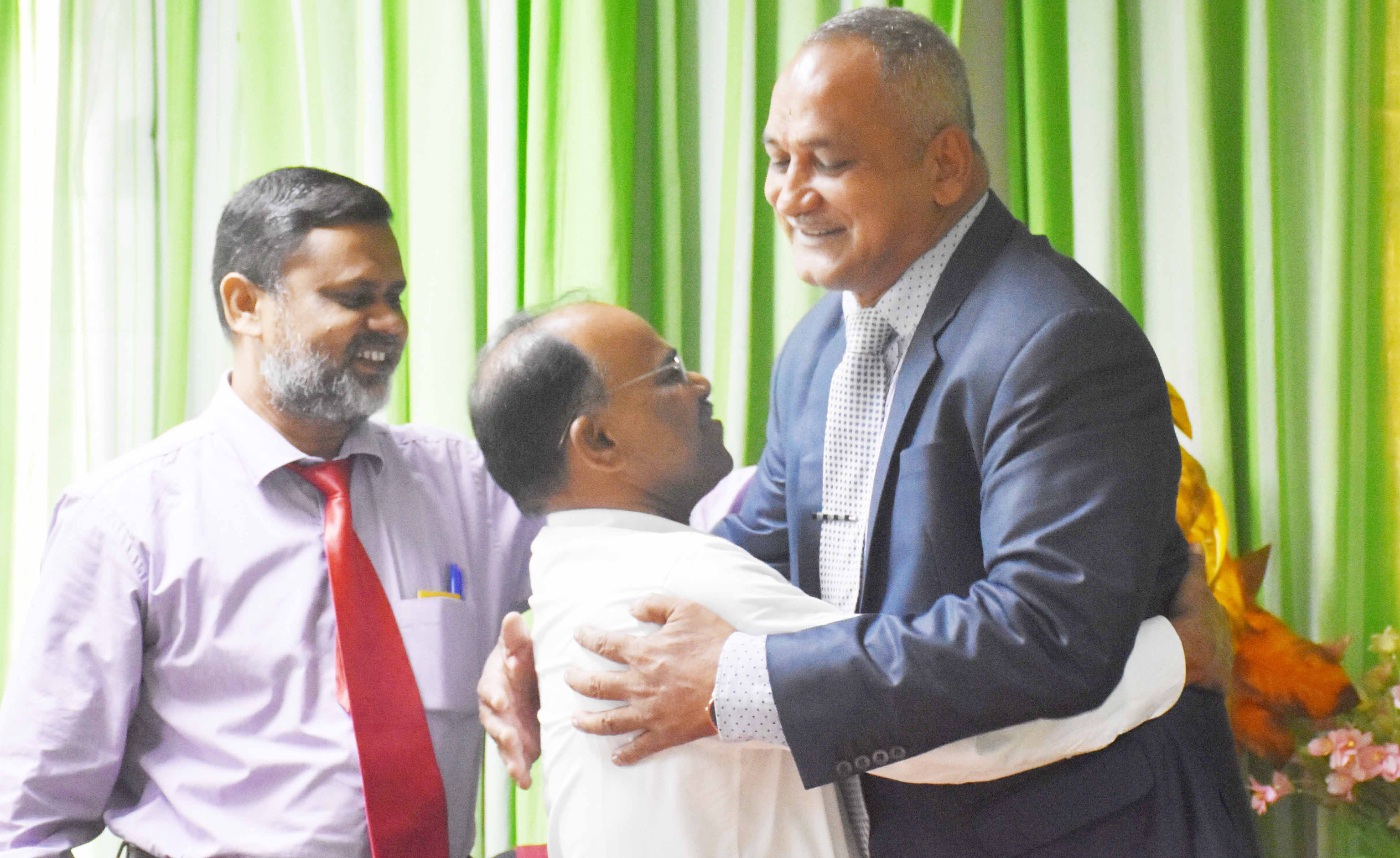 மன்னிப்புக் கோரினார் டொக்டர் அலாவுதீன், முடிவுக்கு வந்தது பழிவாங்கல் ‘கதை’