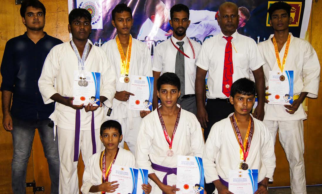 கிழக்கு மாகாண கராத்தே சுற்றுப்போட்டி: அம்பாறை மாவட்ட வீரர்கள் அதிக பதக்கம்