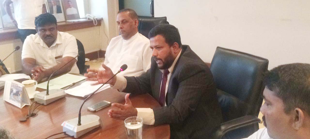 சிலாவத்துறை மீனவர்களின் பிரச்சினைக்கு தீர்வு காண நடவடிக்கை; அமரவீர, றிசாட் கலந்து கொண்ட கூட்டத்தில் முடிவு