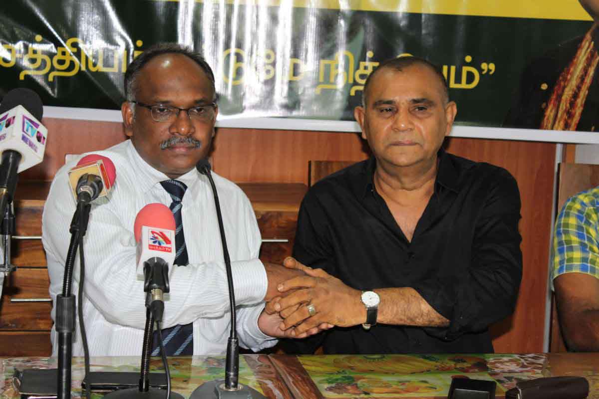 அன்வர் முஸ்தபா, தேசிய காங்கிரஸில் இணைந்தார்