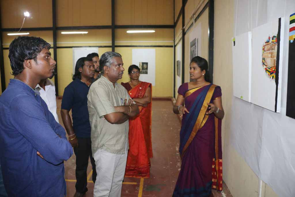 அழகியல் கற்கைகள் நிறுவக மாணவி, சிந்துஜாவின் ஓவியக் கண்காட்சி