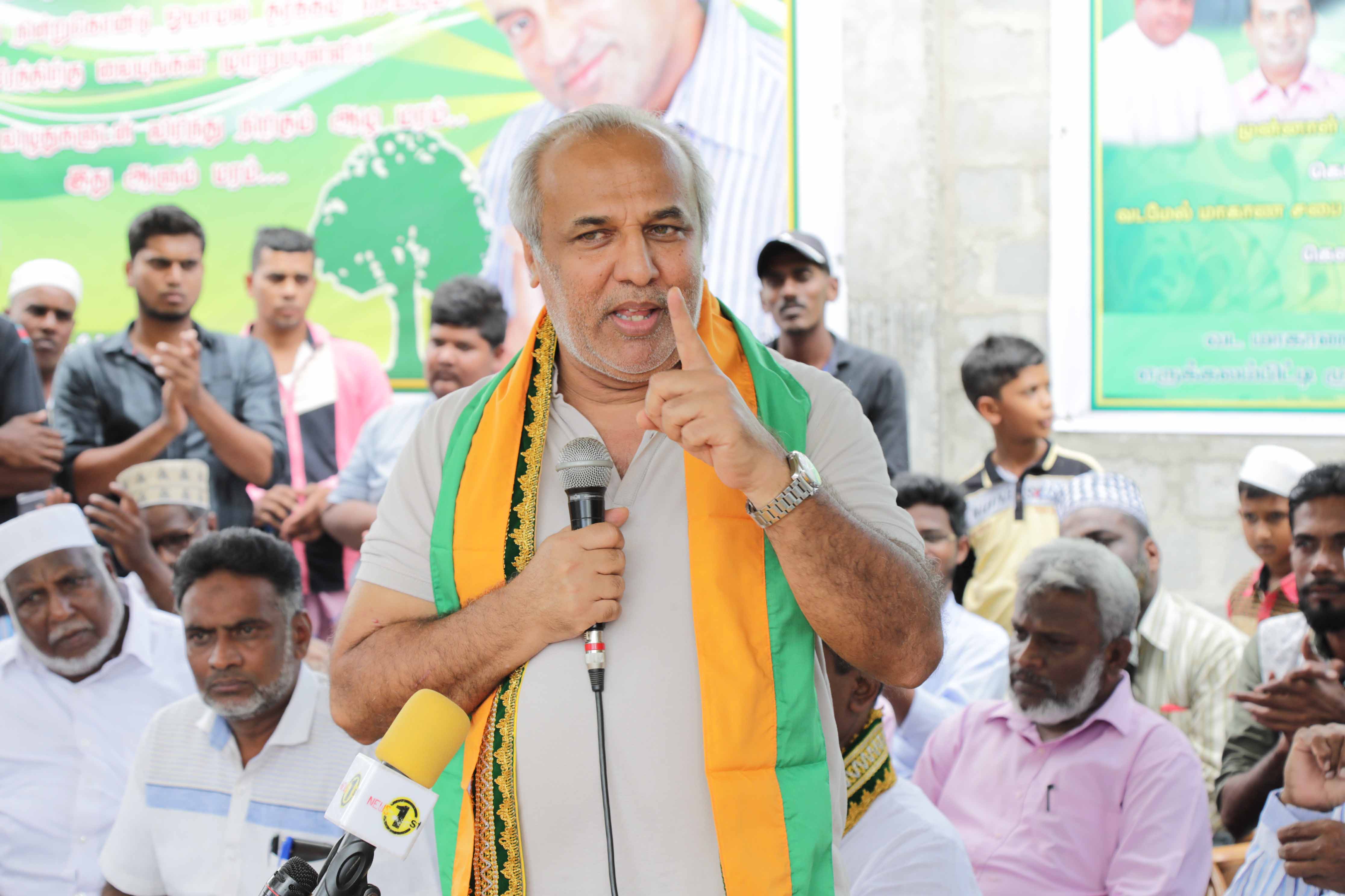 முன்னாள் அமைச்சரின் கட்சி, வாரிசுரிமை அரசியல் செய்கிறது: அக்கரைப்பற்று நிலைவரம் குறித்து, புத்தளத்தில் ஹக்கீம் விமர்சனம்