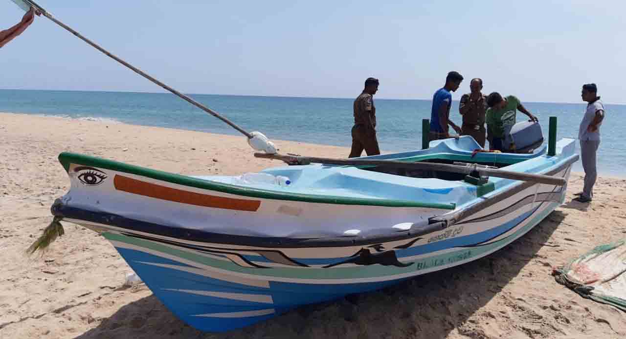 ஆழ் கடலில் வலைகளை சேதப்படுத்தி, மீன்களை திருடியோர் கைது: காத்தான்குடியில் சம்பவம்