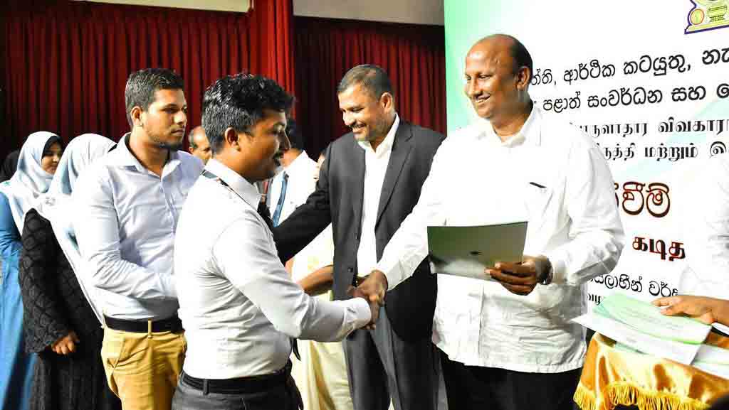 631 பட்டதாரிகளுக்கு, அம்பாறை மாவட்டத்தில் பயிலுநர் நியமனம்