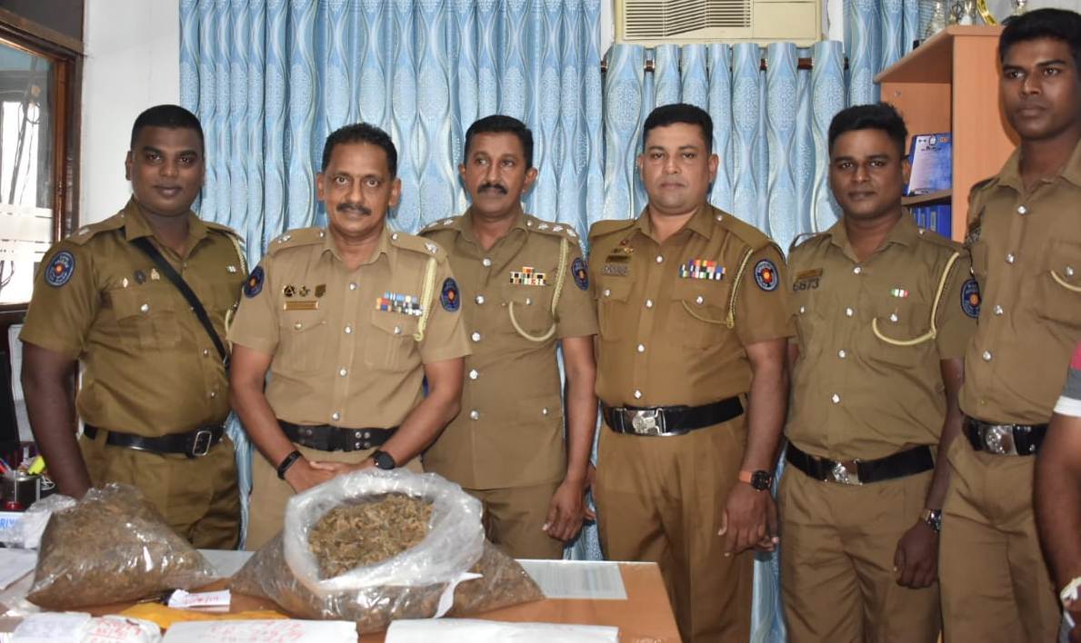 கல்முனைக்குடியில் கஞ்சா நிறுத்துக் கொண்டிருந்த போது கைதான இரண்டு பெண்கள் உள்ளிட்ட மூவருக்கு விளக்க மறியல்