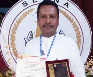 சஹ்ரான் கும்பலை ஒழித்துக்கட்ட உதவிய சாய்ந்தமருது கிராம உத்தியோகத்தருக்கு, பிரதமர் கௌரவம்