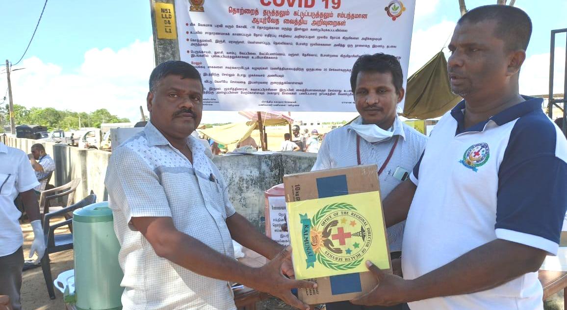 நோய் எதிர்ப்பு சக்தியை அதிகரிக்கும் பானம்; அட்டாளைச்சேனை ஆயுர்வேத தள வைத்தியசாலையினால், பொதுமக்களுக்கு விநியோகம்