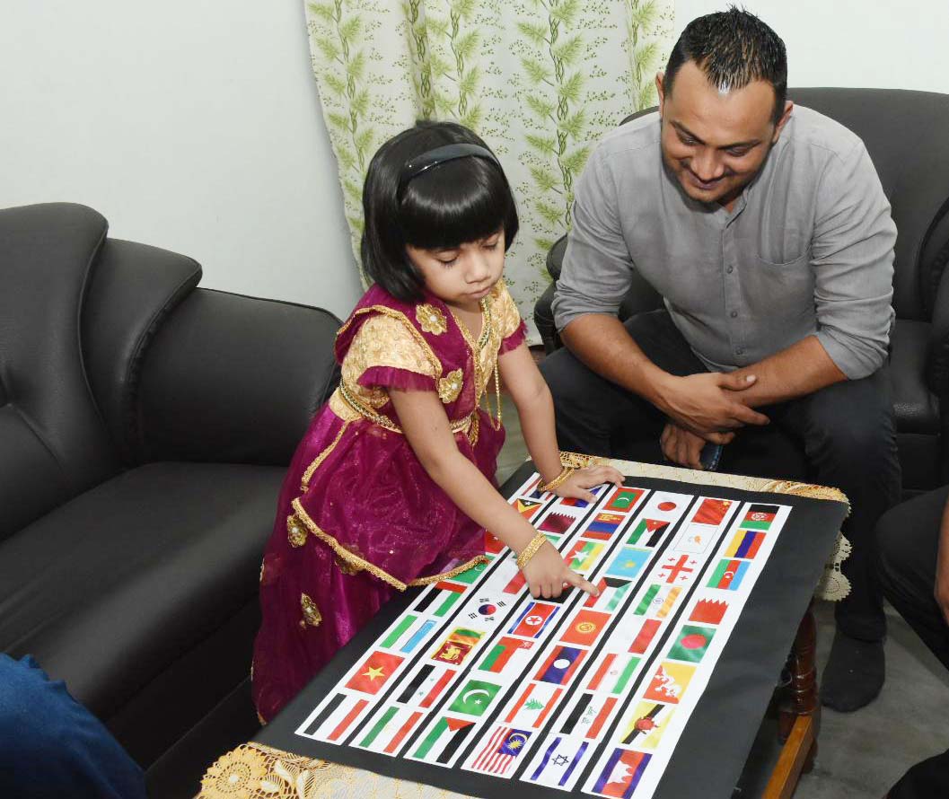 ஆசிய சாதனை படைத்த நிந்தவூர் சிறுமி: ஐந்து வயதுக்குள் அசத்துகிறார்