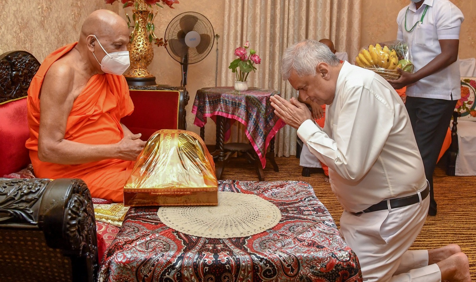அஸ்கிரி, மல்வத்து மகாநாயக்க தேரர்களை ஜனாதிபதி சந்தித்தார்