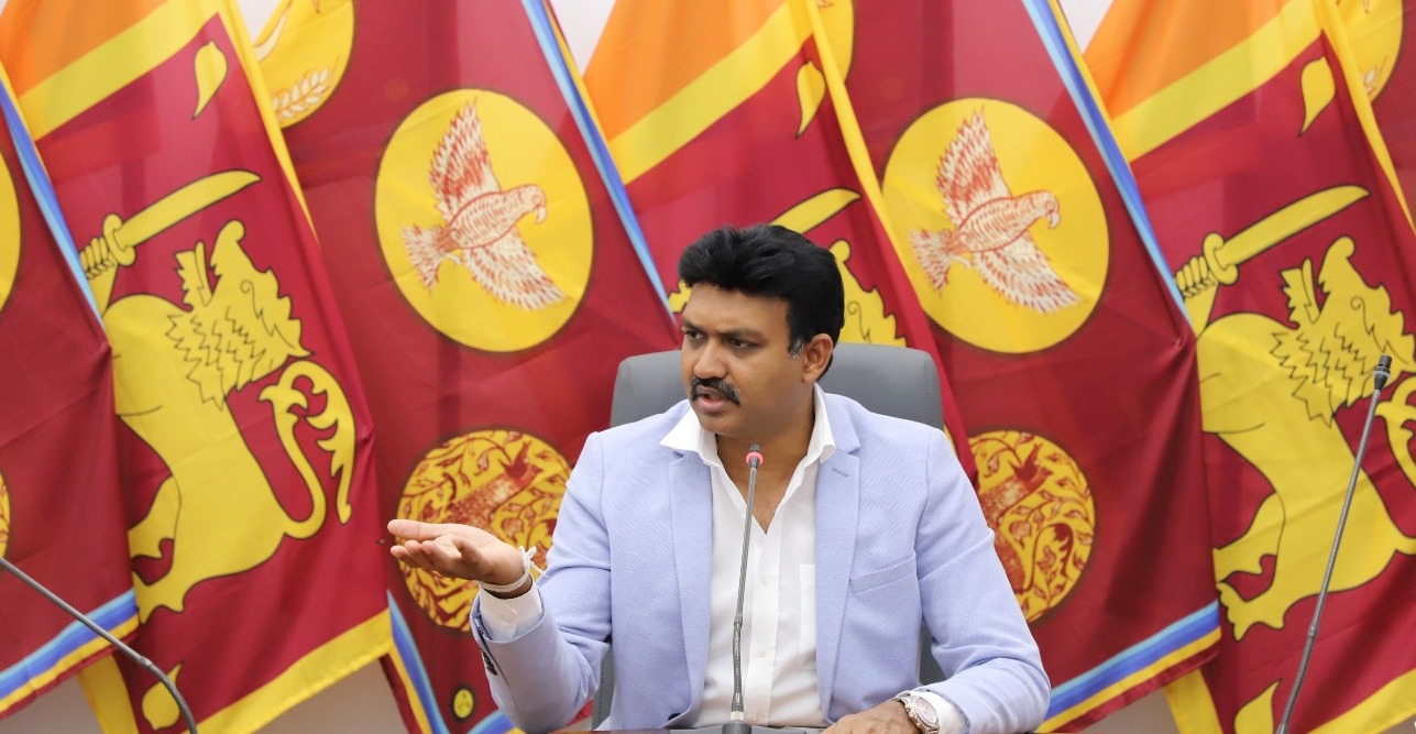 கிழக்கு ஆளுநரின் காத்தான்குடி இஃப்தார் நிகழ்வு: ஊரார் கோழி அறுத்து, உம்மா பெயரில் ஓதும் கத்தமா?