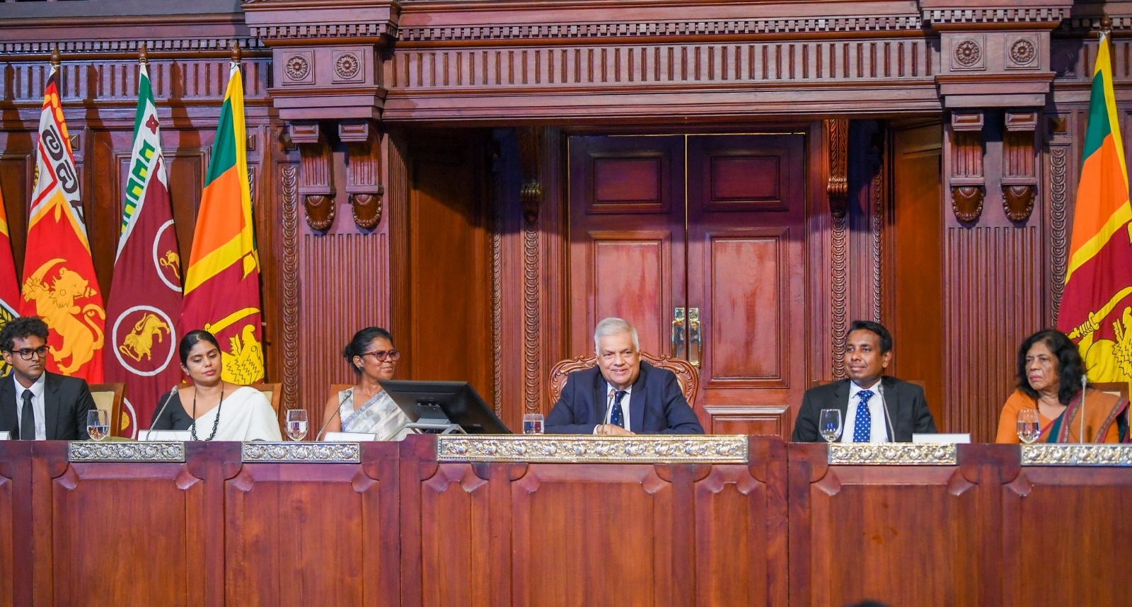 நிறைவேற்று ஜனாதிபதி முறைமை இருப்பதனாலேயே, யுத்தத்தை வெல்ல முடிந்தது: ரணில்