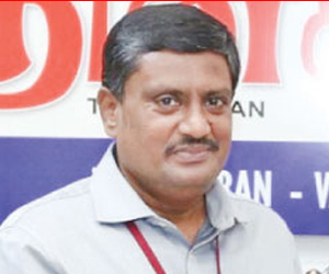 தினகரன் பிரதம ஆசிரியர் செந்தில் வேலவர், பண மோசடி குற்றச்சாட்டில் பணி இடைநீக்கம்