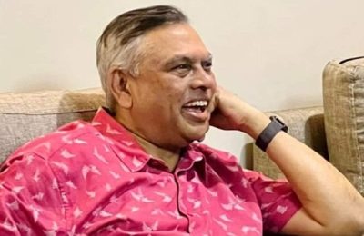பசில் ராஜபக்ஷ தொடர்பில் இன்டர்போல், நீல அறிவிப்பு வெளியிட்டுள்ளதாக, அமைச்சர் ஆனந்த விஜேபால தெரிவிப்பு